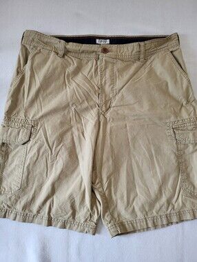 Izod Men's Tan Cargo Shorts Size 36